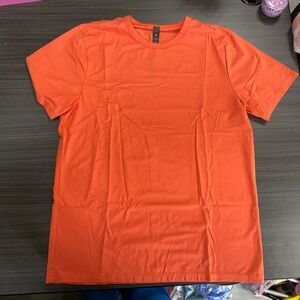 lululemon athletica men’s sz S Vibrant Orange Short Sleeve Tee